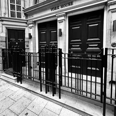 Apartment House York