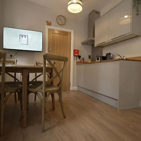 Apartment House